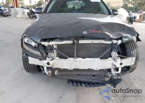 2016 Mercedes-Benz C 300 из США, поврежденный, VIN 55SWF4JB1GU144005